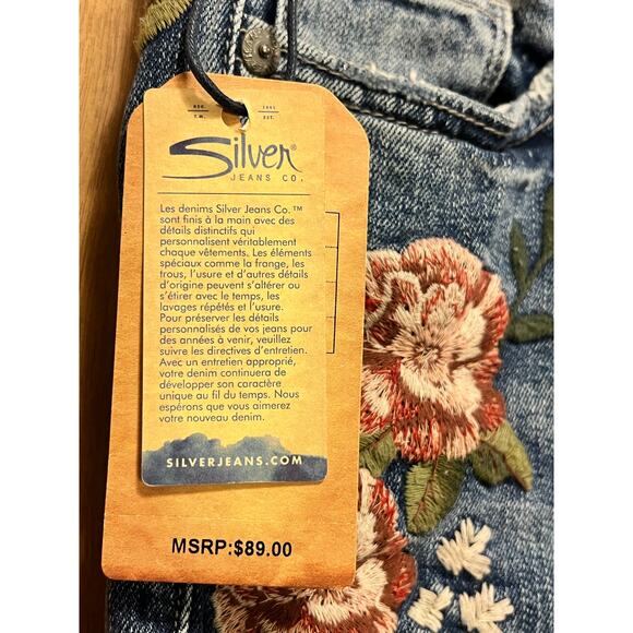 Silver Jeans NWT Women’s Mazy Slim Crop Size W:30 L:25 Embroidered Roses Denim - Picture 16 of 16
